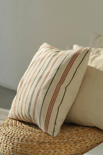 Dikey Çizgiler Kanvas %100 Pamuk 45x45 Kırlent Kılıfı - 2