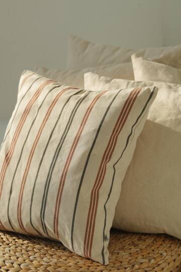 Dikey Çizgiler Kanvas %100 Pamuk 45x45 Kırlent Kılıfı - 4