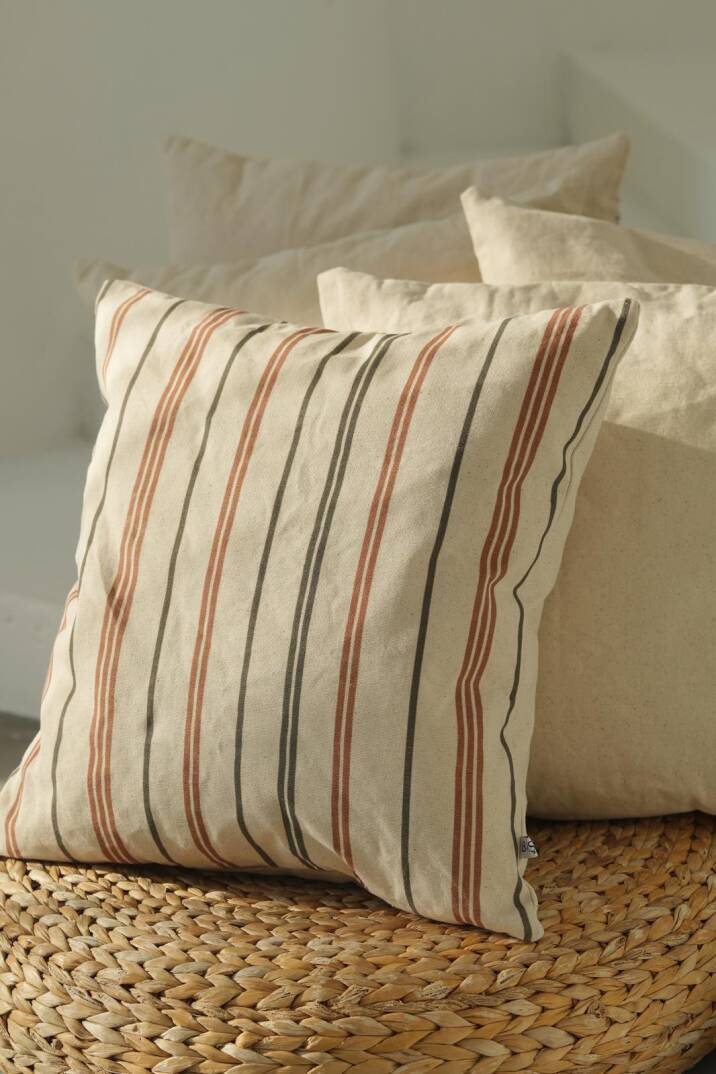 Dikey Çizgiler Kanvas Pamuk 45x45 Kırlent Kılıfı - 1