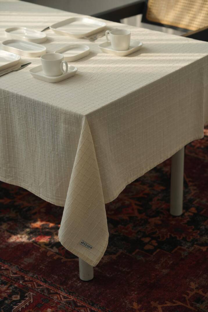 Kare Dokulu Masa Örtüsü 145x200 - 3