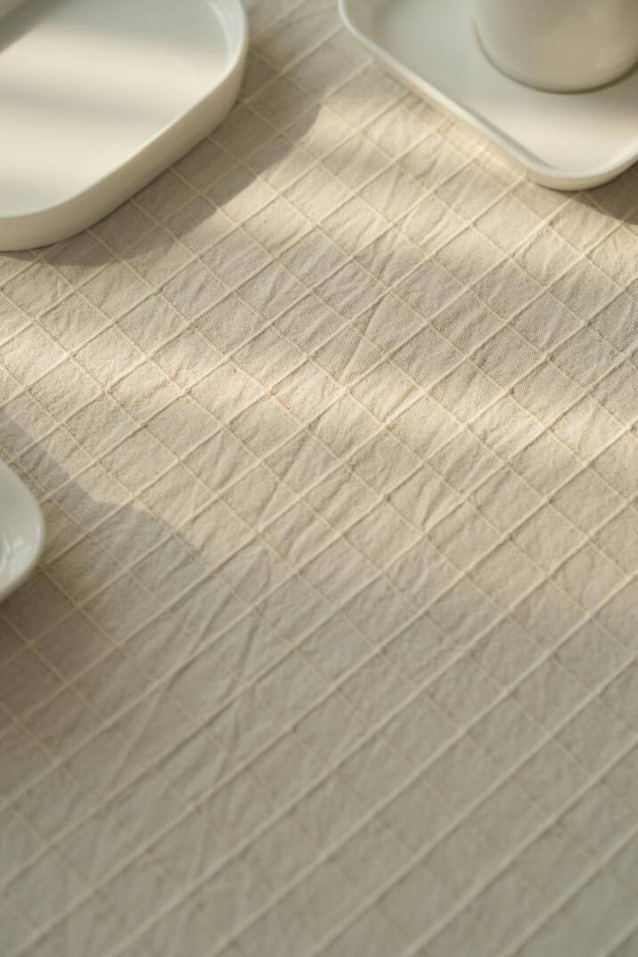 Kare Dokulu Masa Örtüsü 145x200 - 4